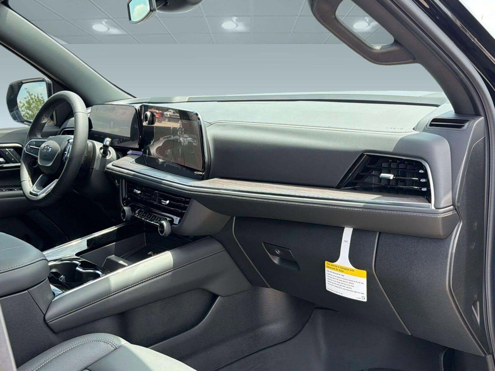 2026 Chevrolet Suburban Z71 - Photo 31