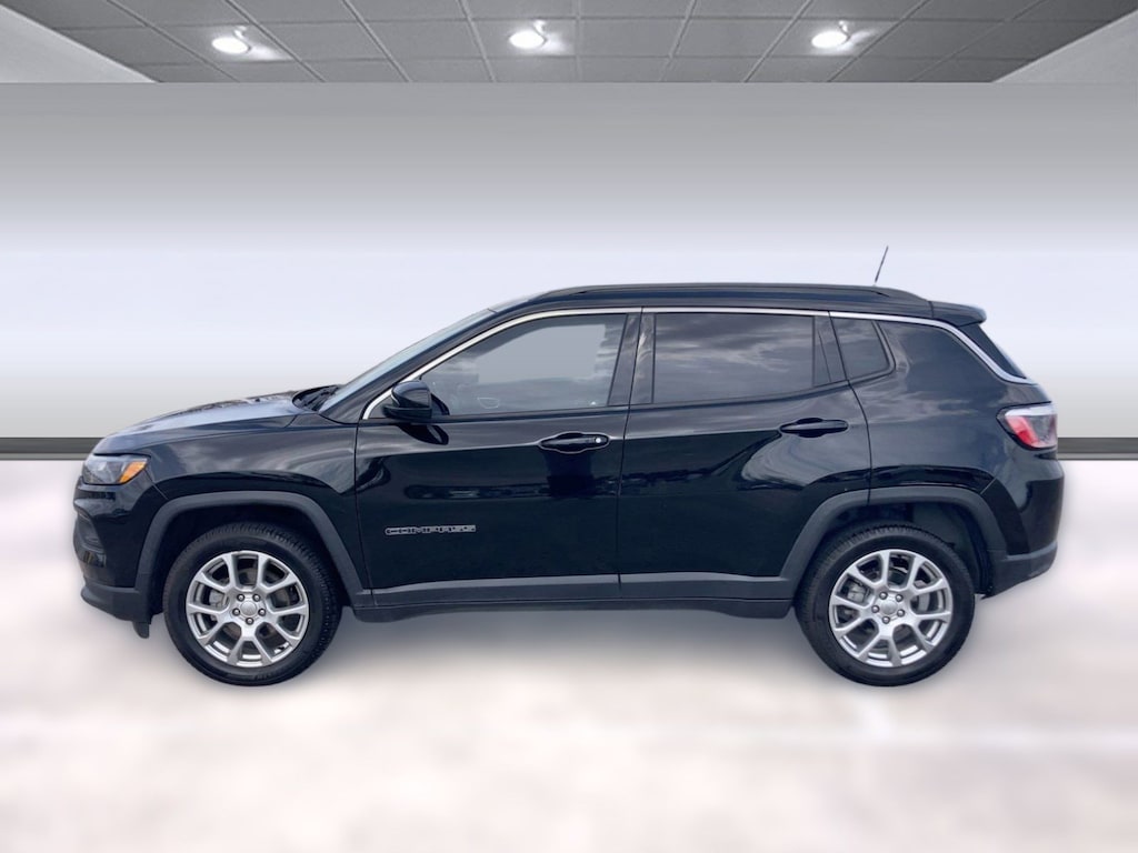 Used 2022 Jeep Compass Latitude Lux 4x4 SUV