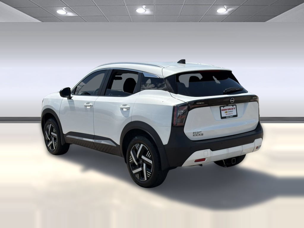 Used 2026 Nissan Kicks SV SUV