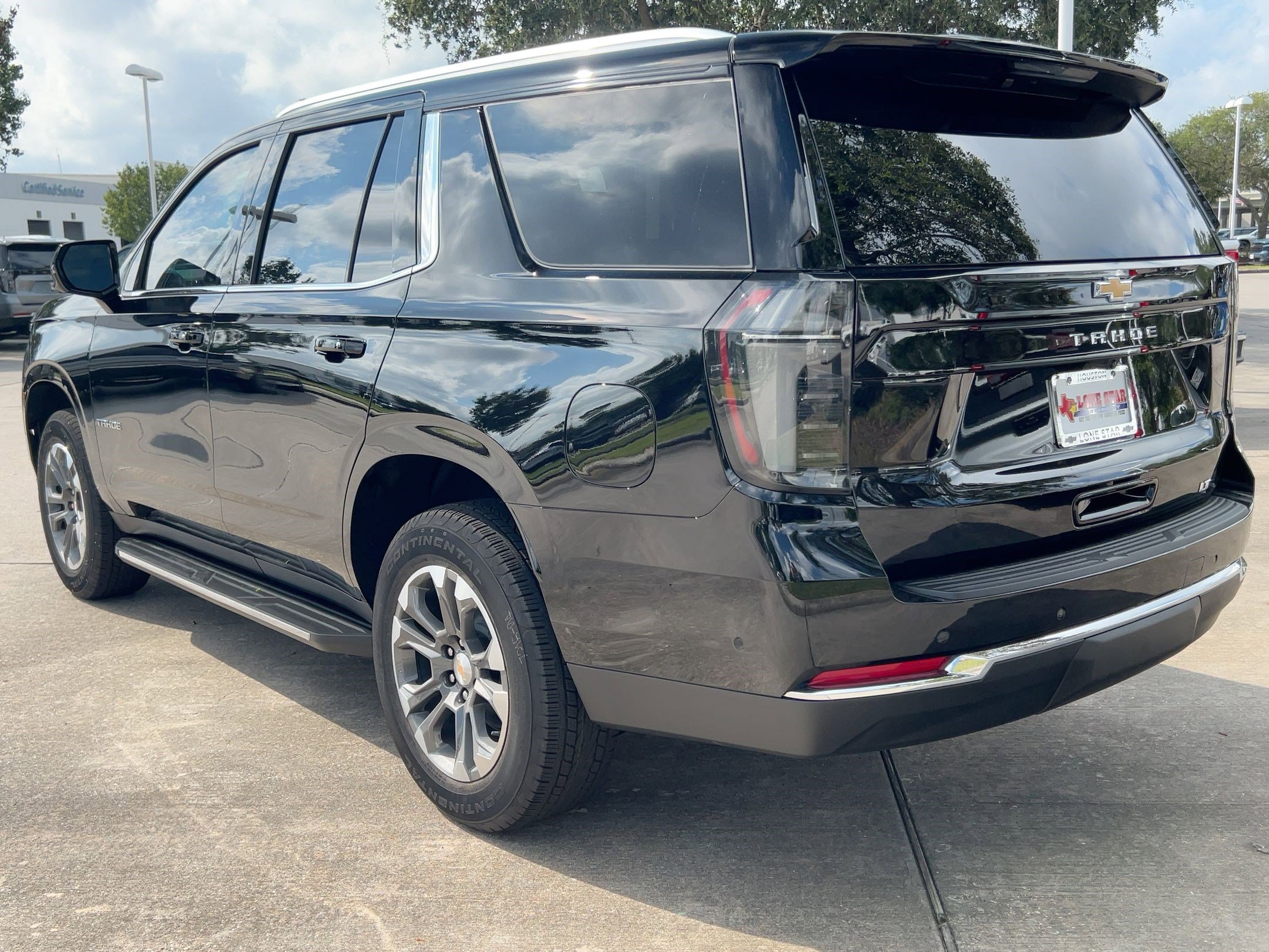 2026 Chevrolet Tahoe LT photo 3