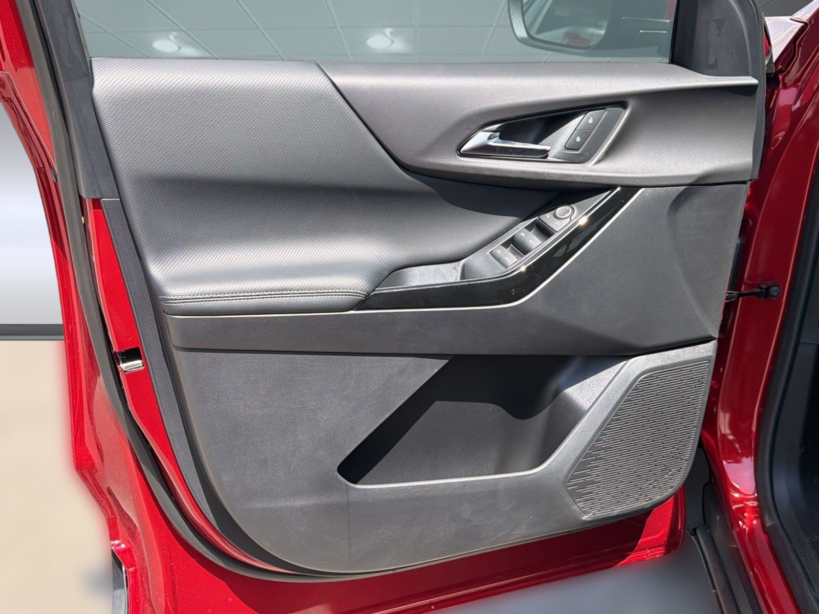 2027 Chevrolet Equinox LT - Photo 14