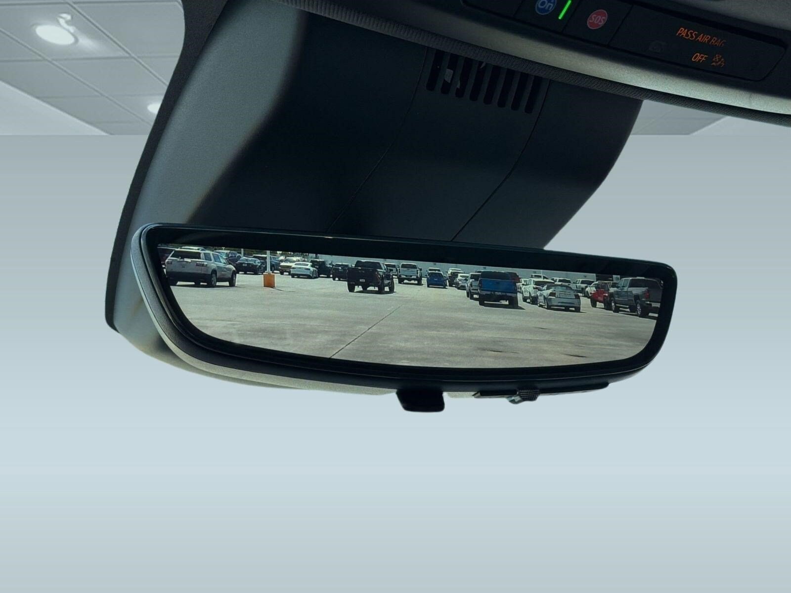 2025 Chevrolet Suburban Premier - Photo 18