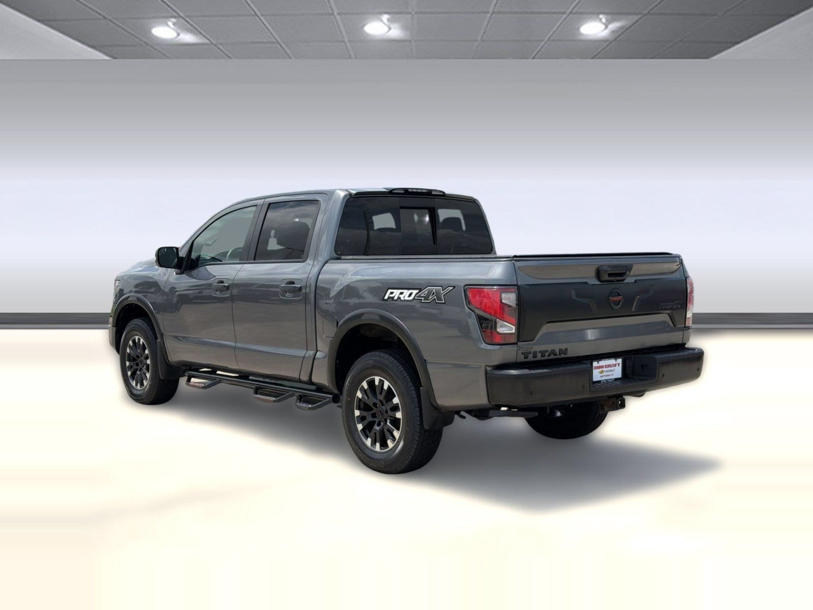 Titan Crew Cab PRO-4X 4x4 Truck