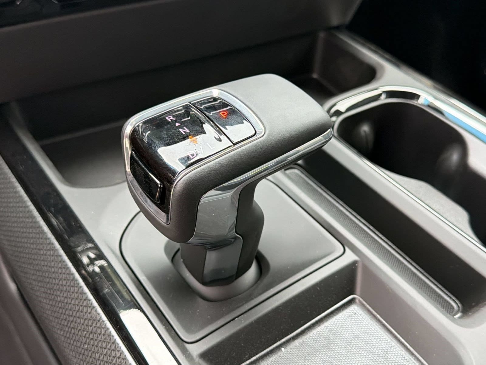 2026 Chevrolet Silverado 1500 ZR2 - Photo 17