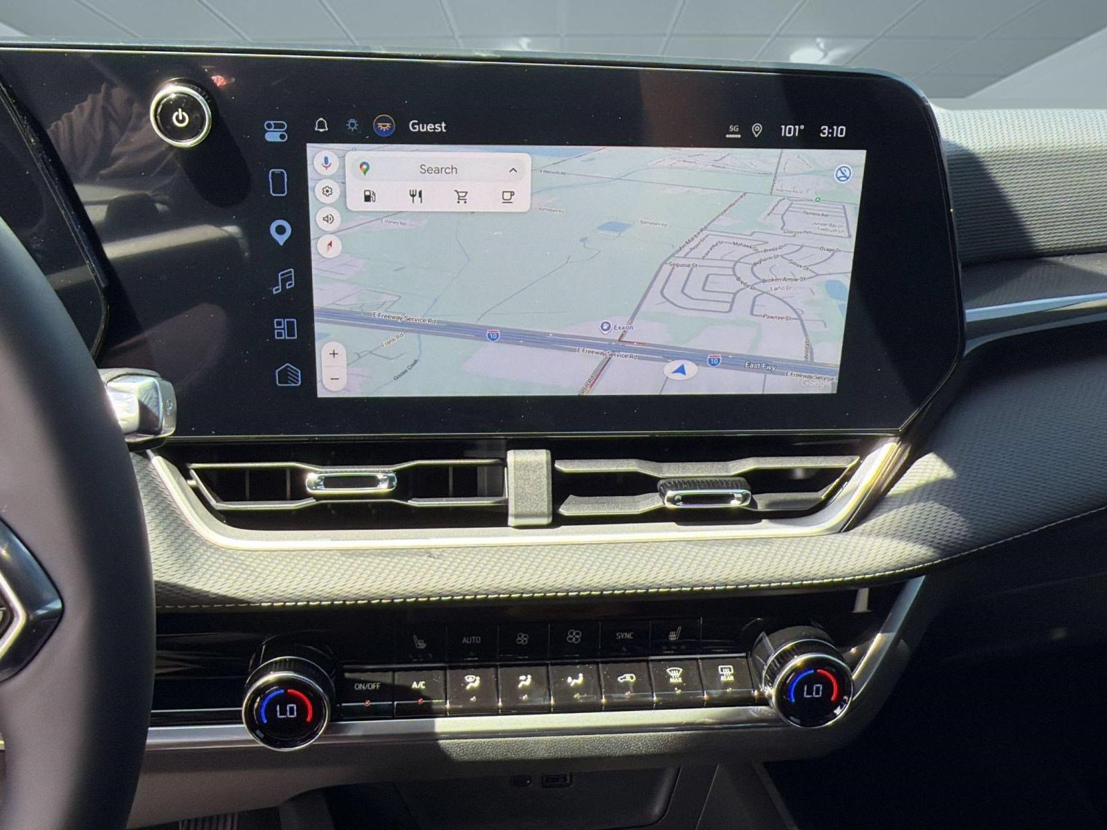 2027 Chevrolet Equinox LT - Photo 20