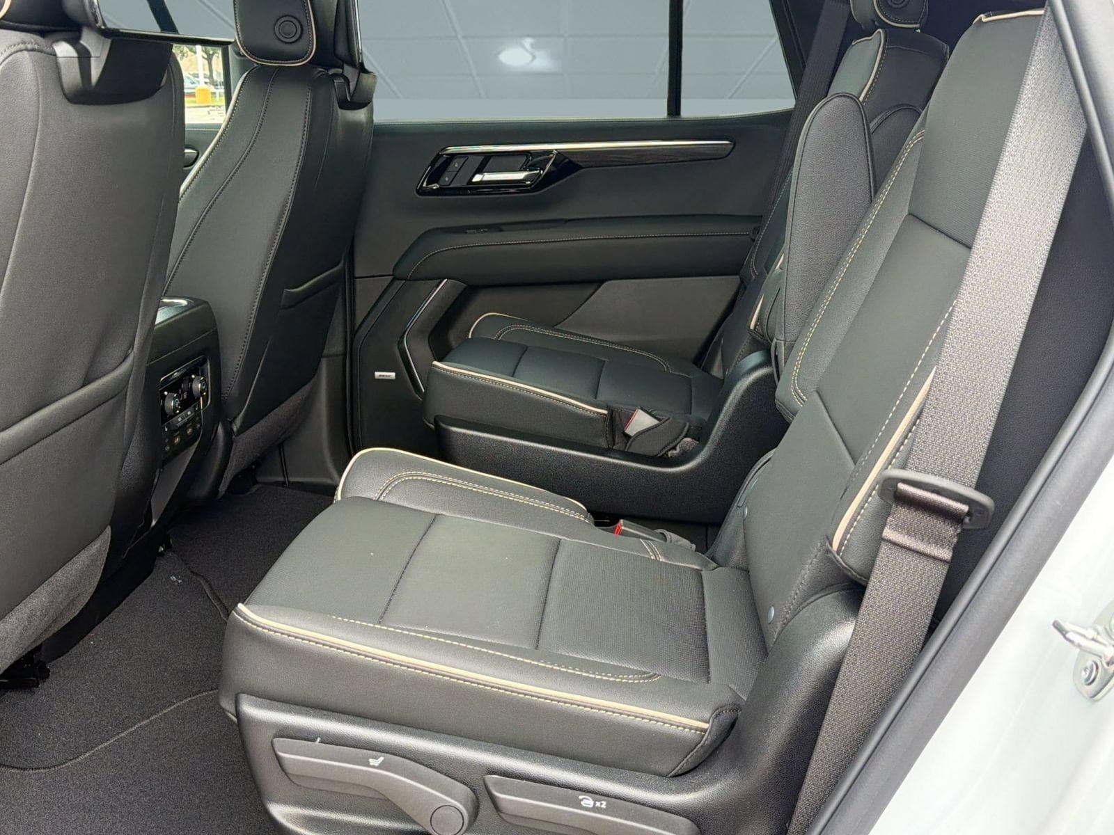 2026 Chevrolet Tahoe Premier - Photo 20