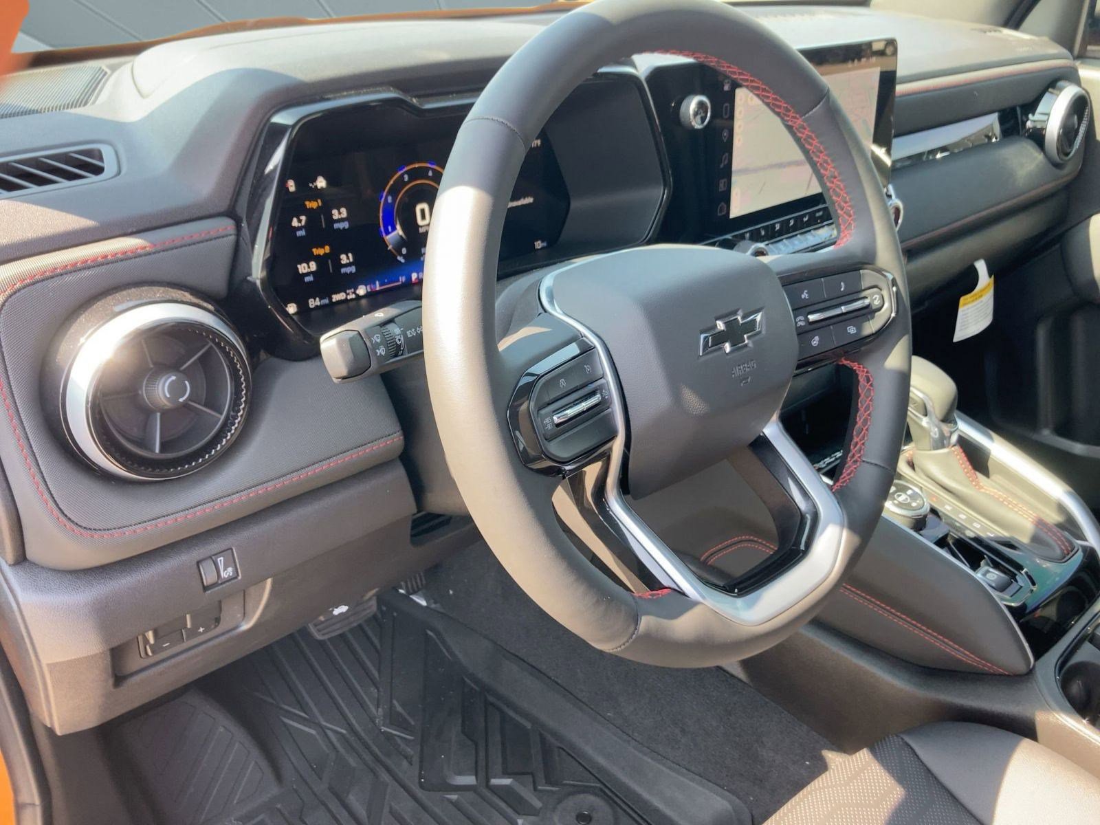 2026 Chevrolet Colorado Z71 - Photo 4