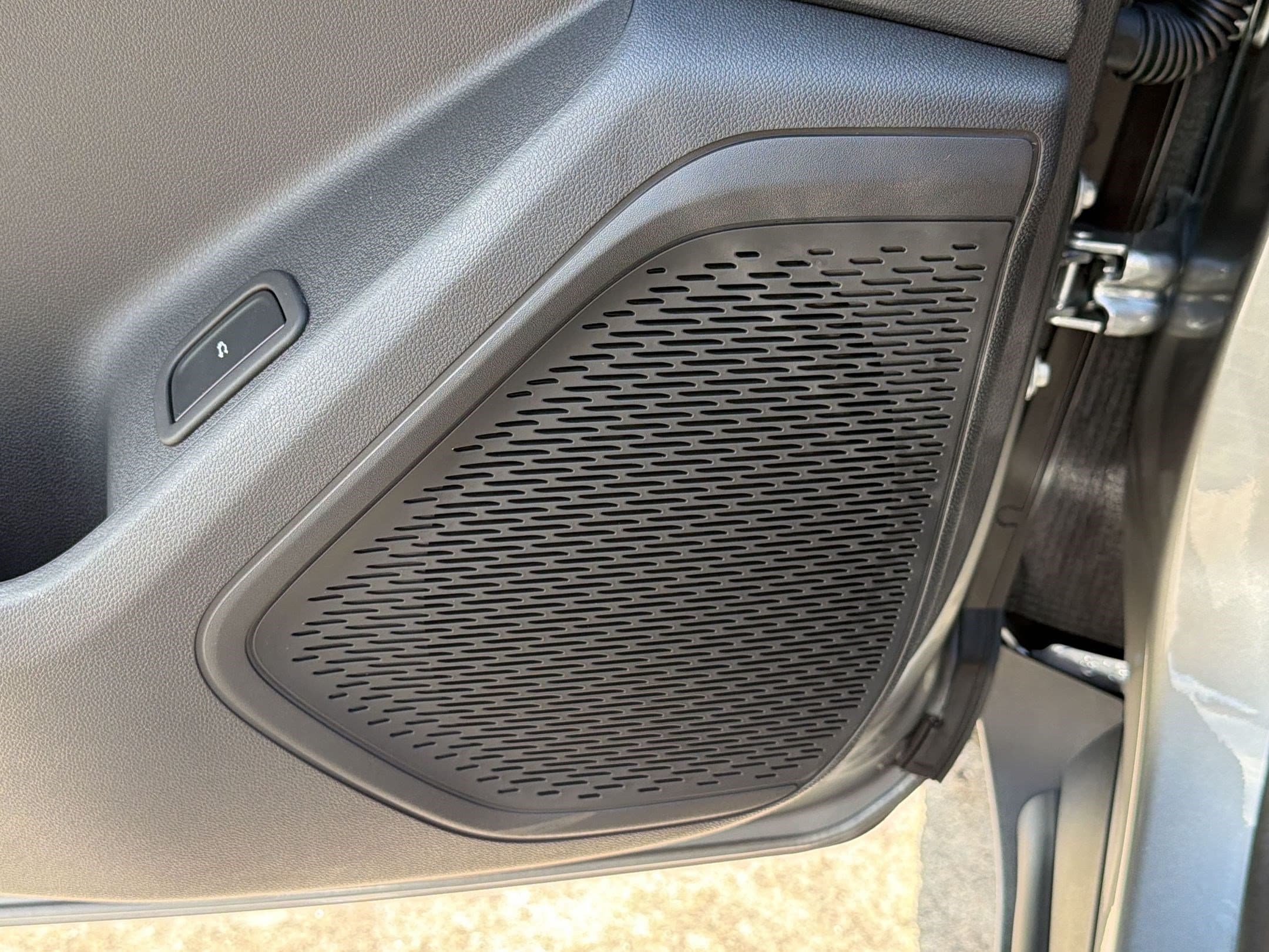 2027 Chevrolet Traverse Z71 - Photo 26
