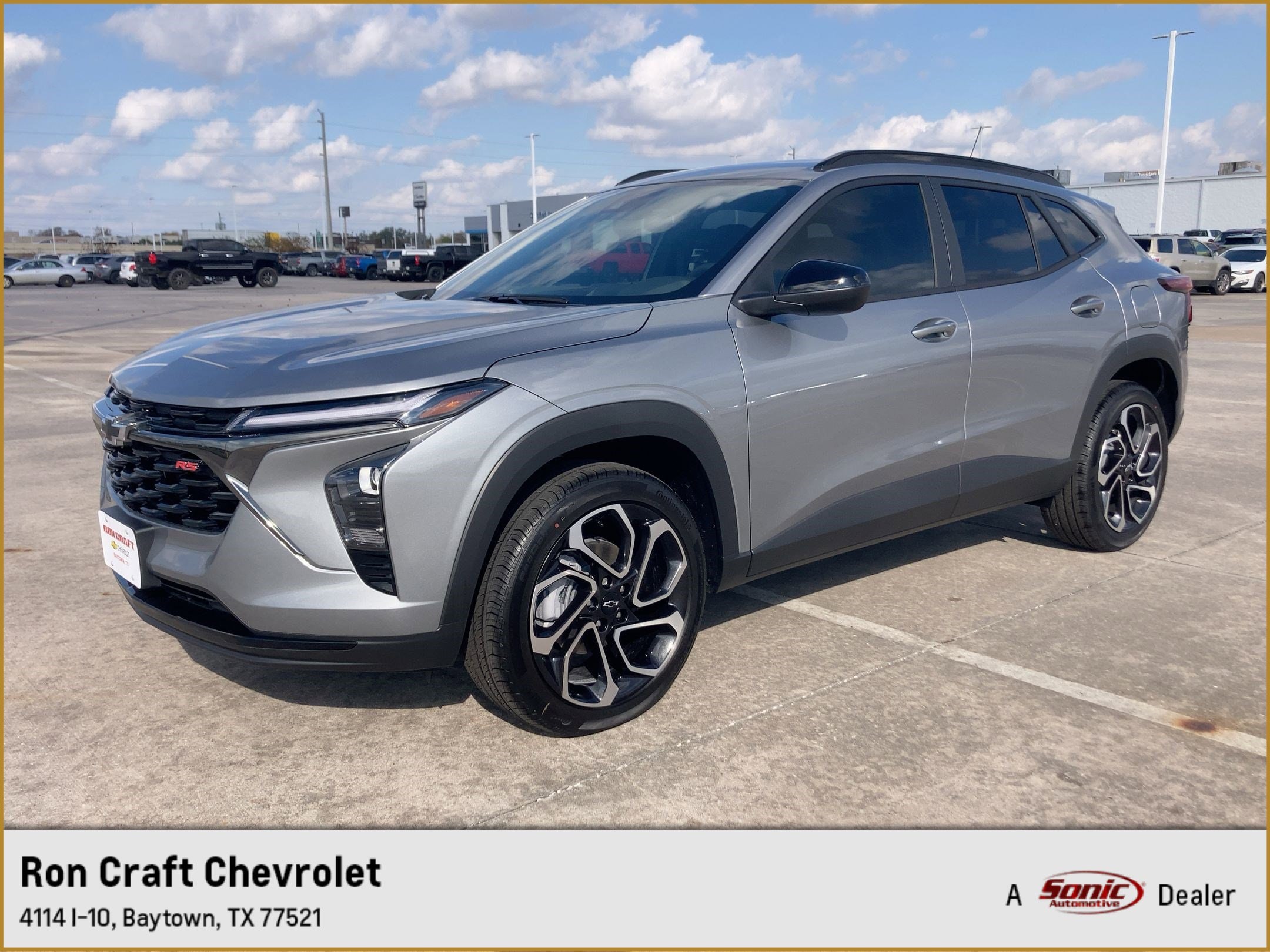 2025 Chevrolet Trax RS's photo