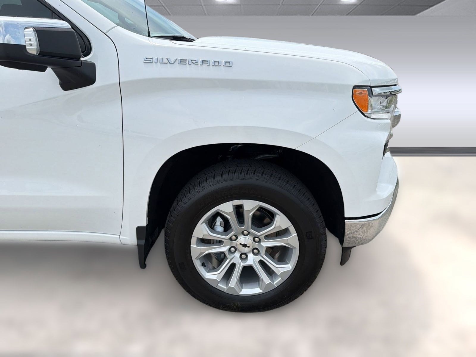 2026 Chevrolet Silverado 1500 LTZ - Photo 10
