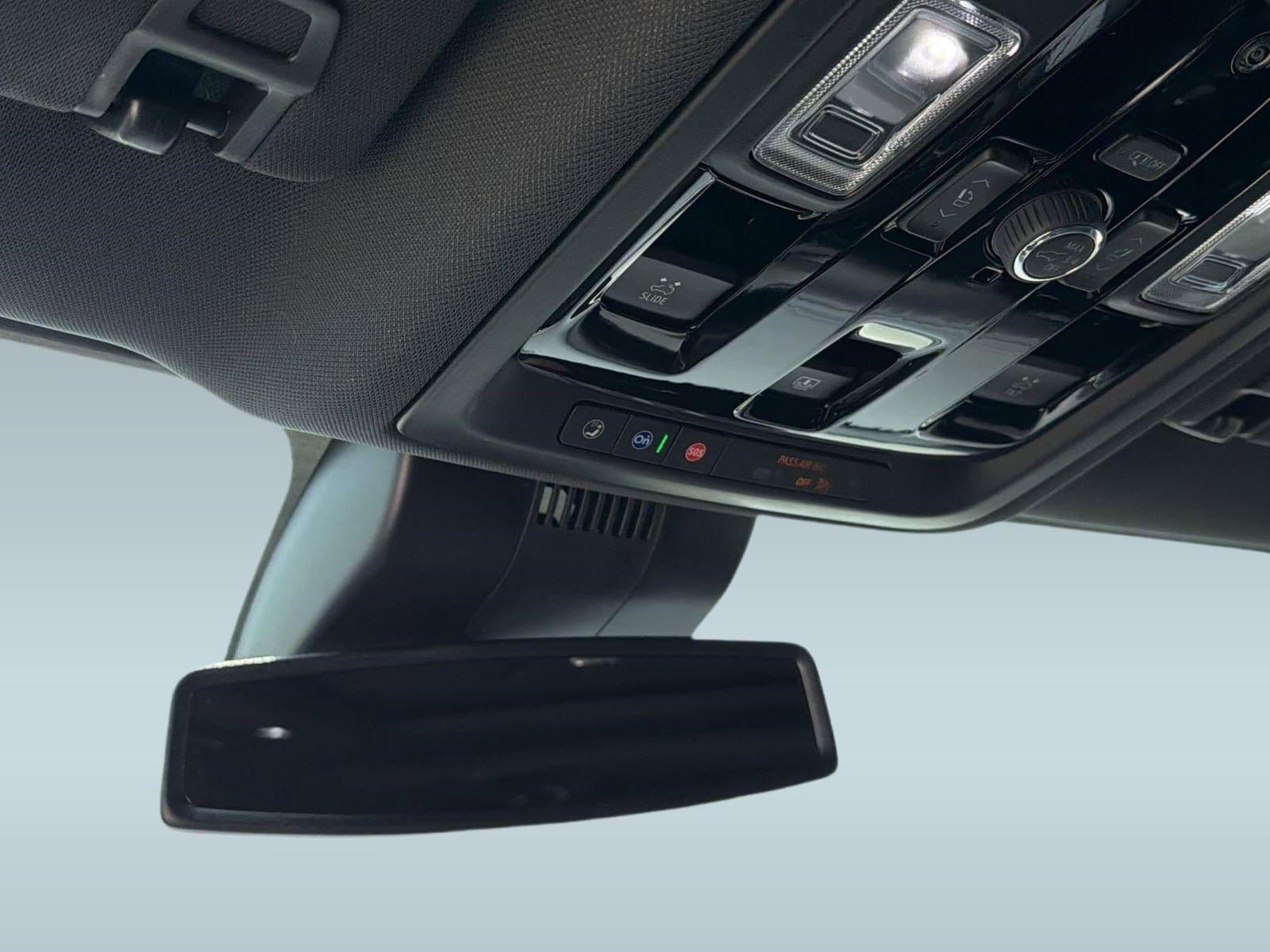 2026 Chevrolet Suburban Z71 - Photo 21