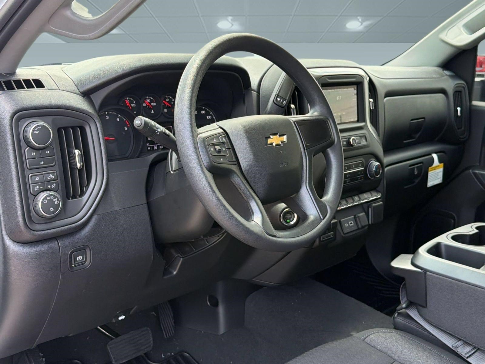 2026 Chevrolet Silverado 2500 HD Custom - Photo 24