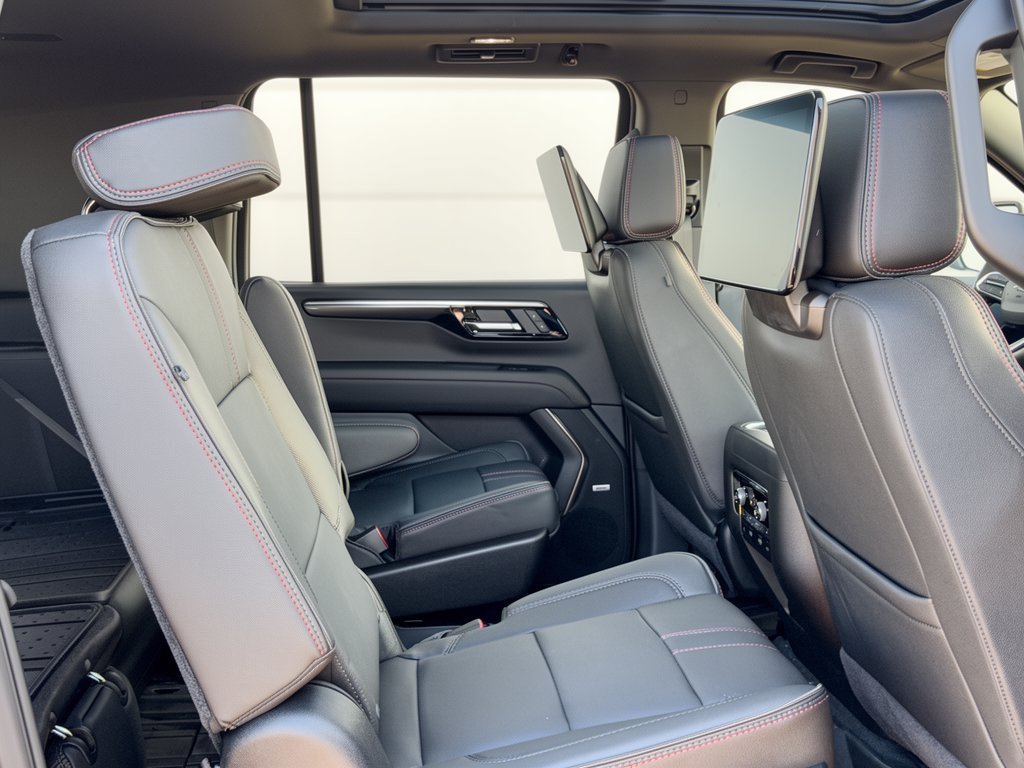2026 Chevrolet Suburban RST - Photo 29