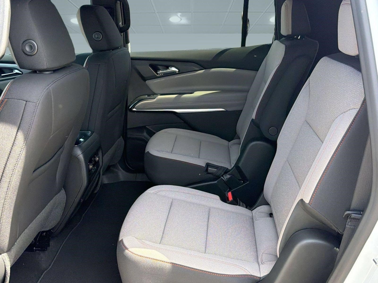 2026 Chevrolet Traverse LT - Photo 14
