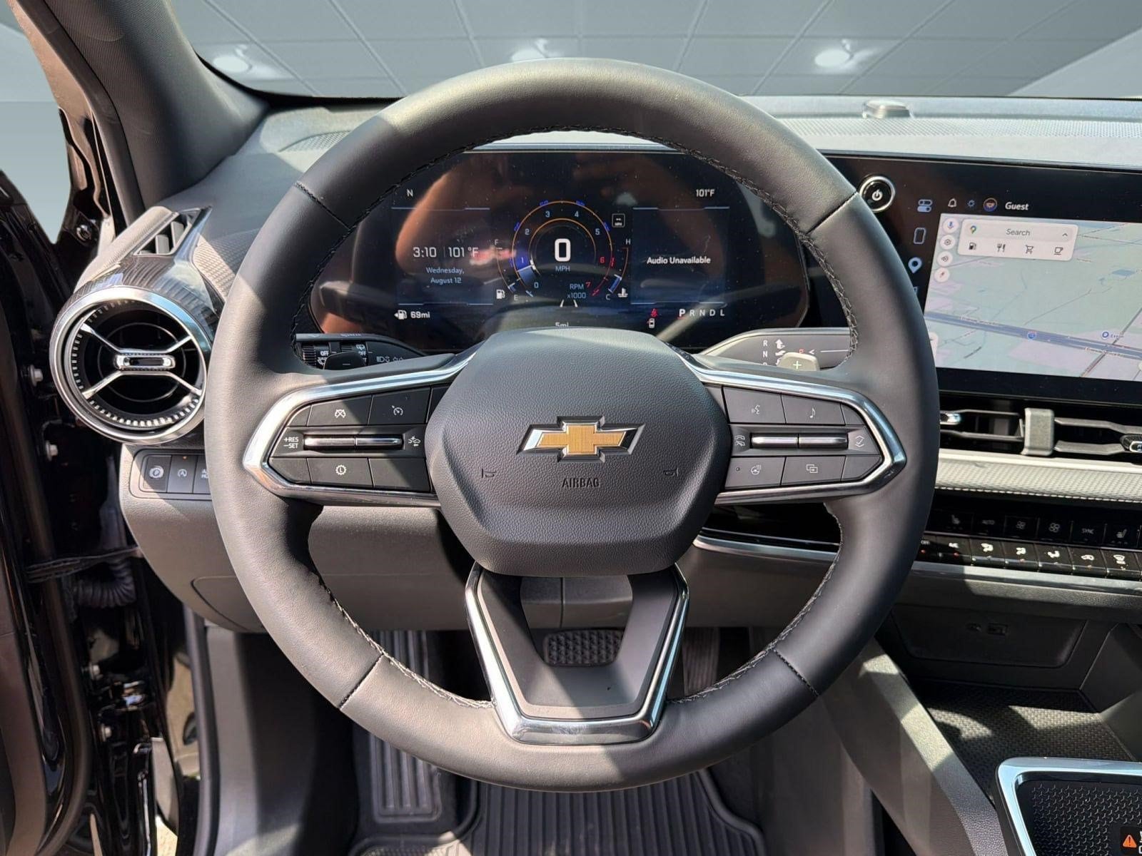 2027 Chevrolet Equinox LT - Photo 11