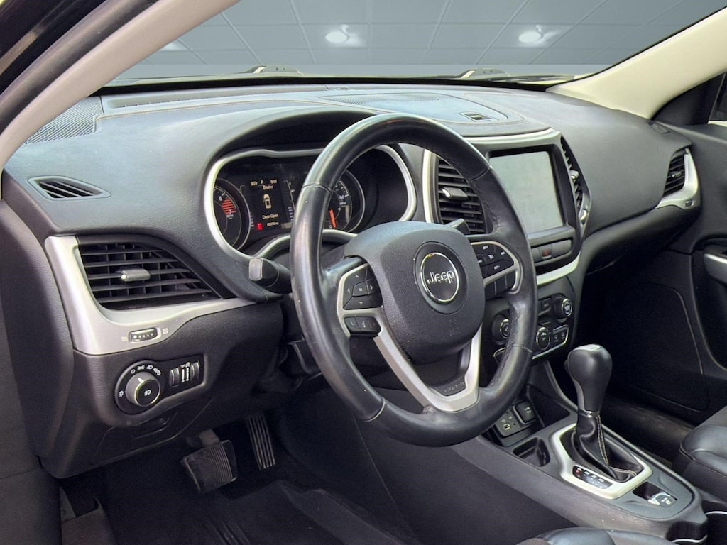 Used 2018 Jeep Cherokee Latitude Plus FWD SUV