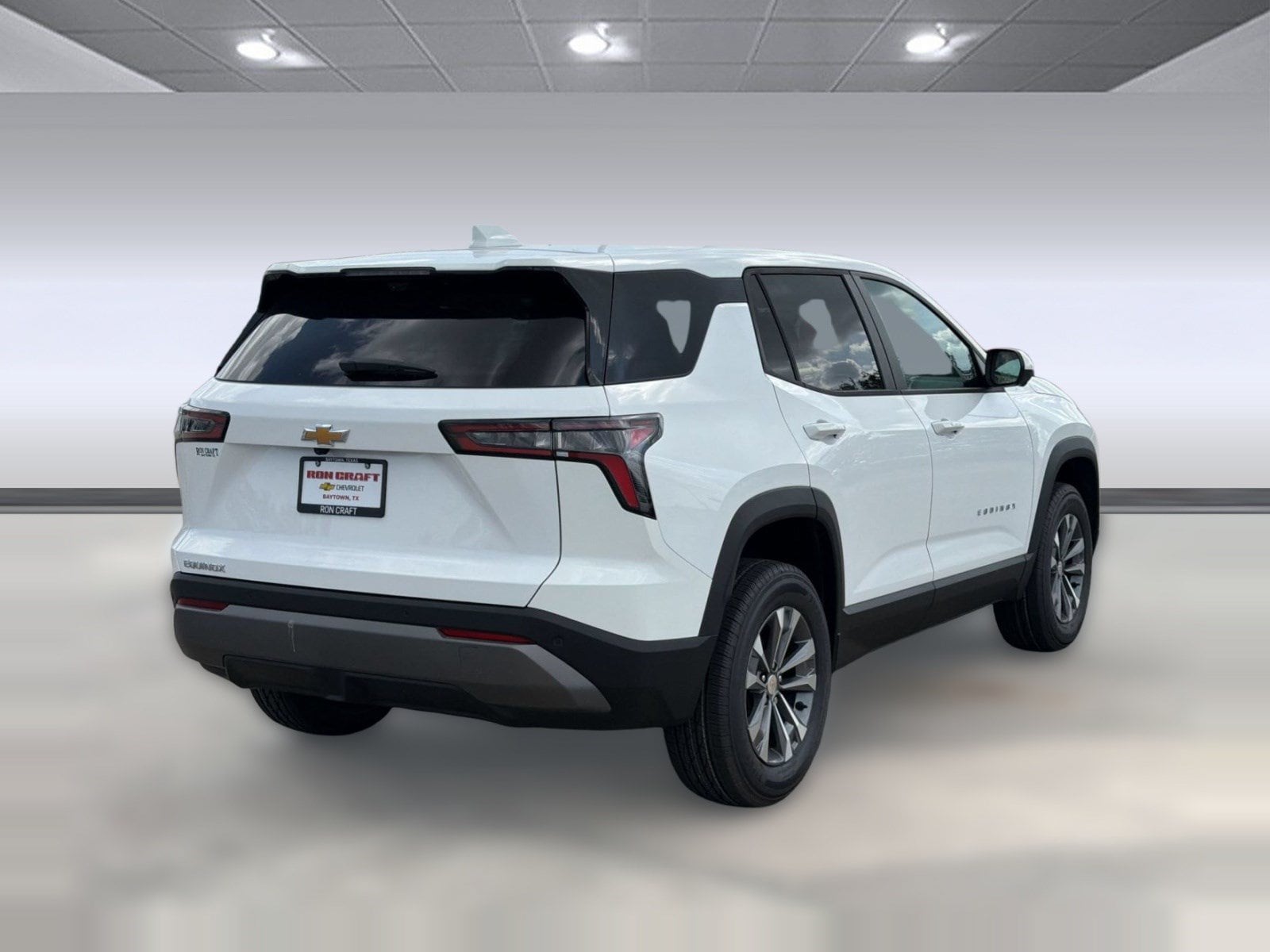 2027 Chevrolet Equinox LT - Photo 9