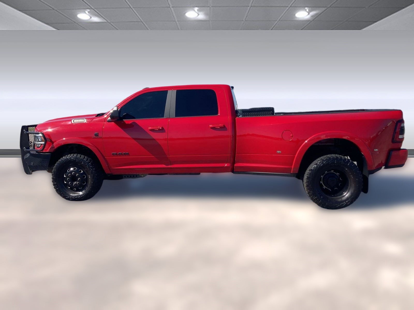 2022 Ram 3500 Laramie photo 2