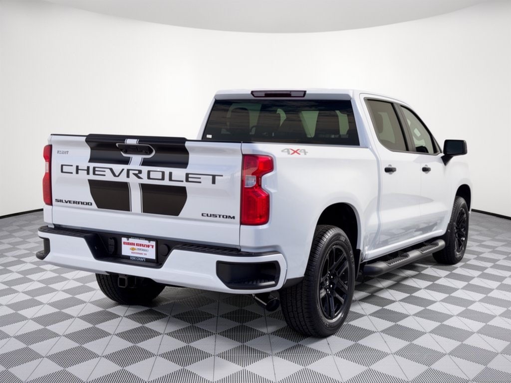 2026 Chevrolet Silverado 1500 Custom - Photo 9