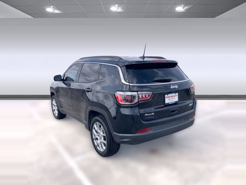 Used 2022 Jeep Compass Latitude Lux 4x4 SUV
