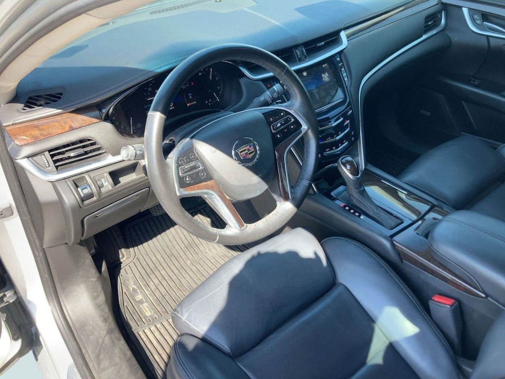 Used 2014 CADILLAC XTS Luxury Car