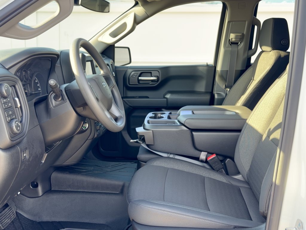 2026 Chevrolet Silverado 1500 Custom - Photo 5