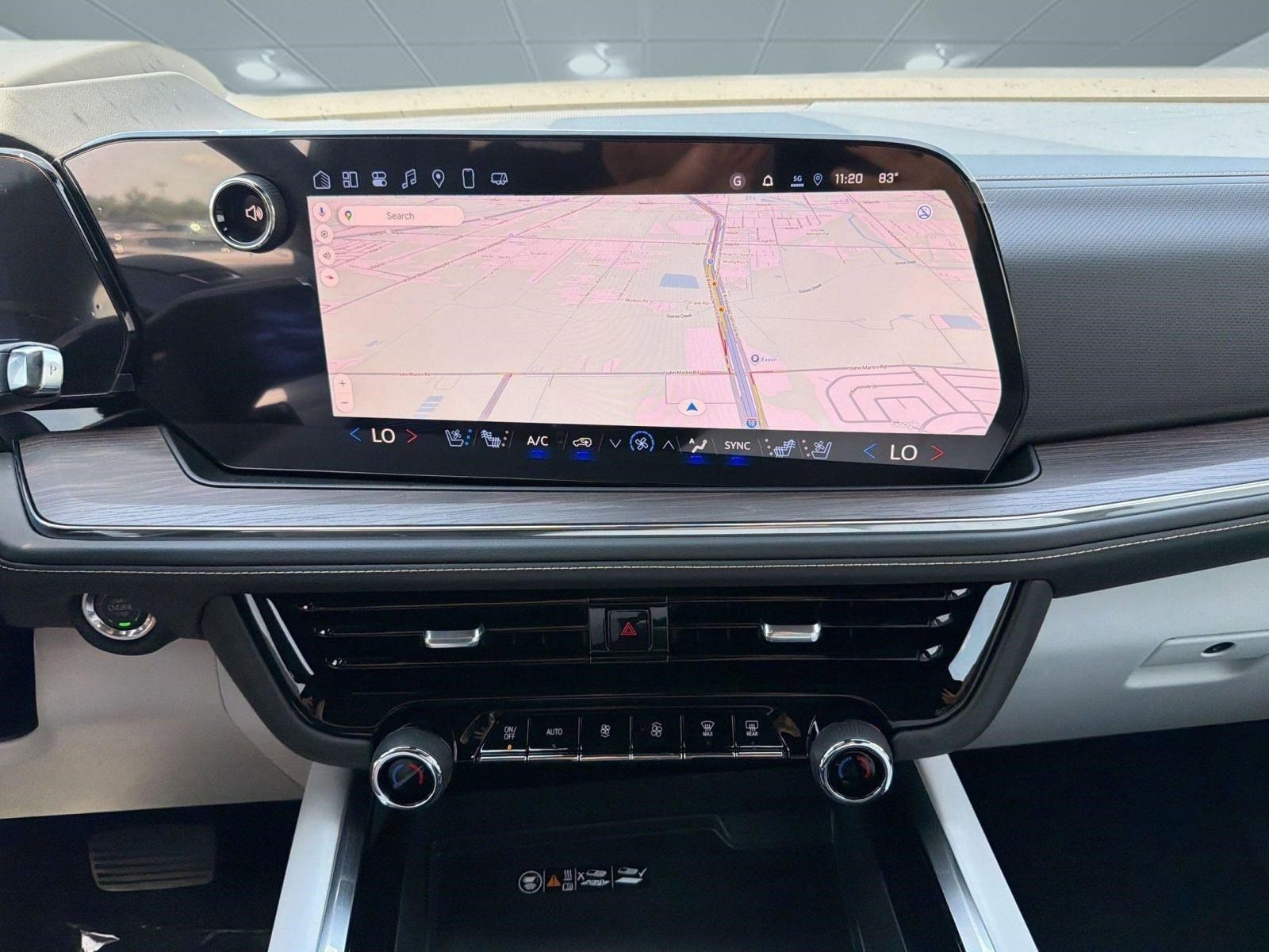 2025 Chevrolet Suburban Premier - Photo 28