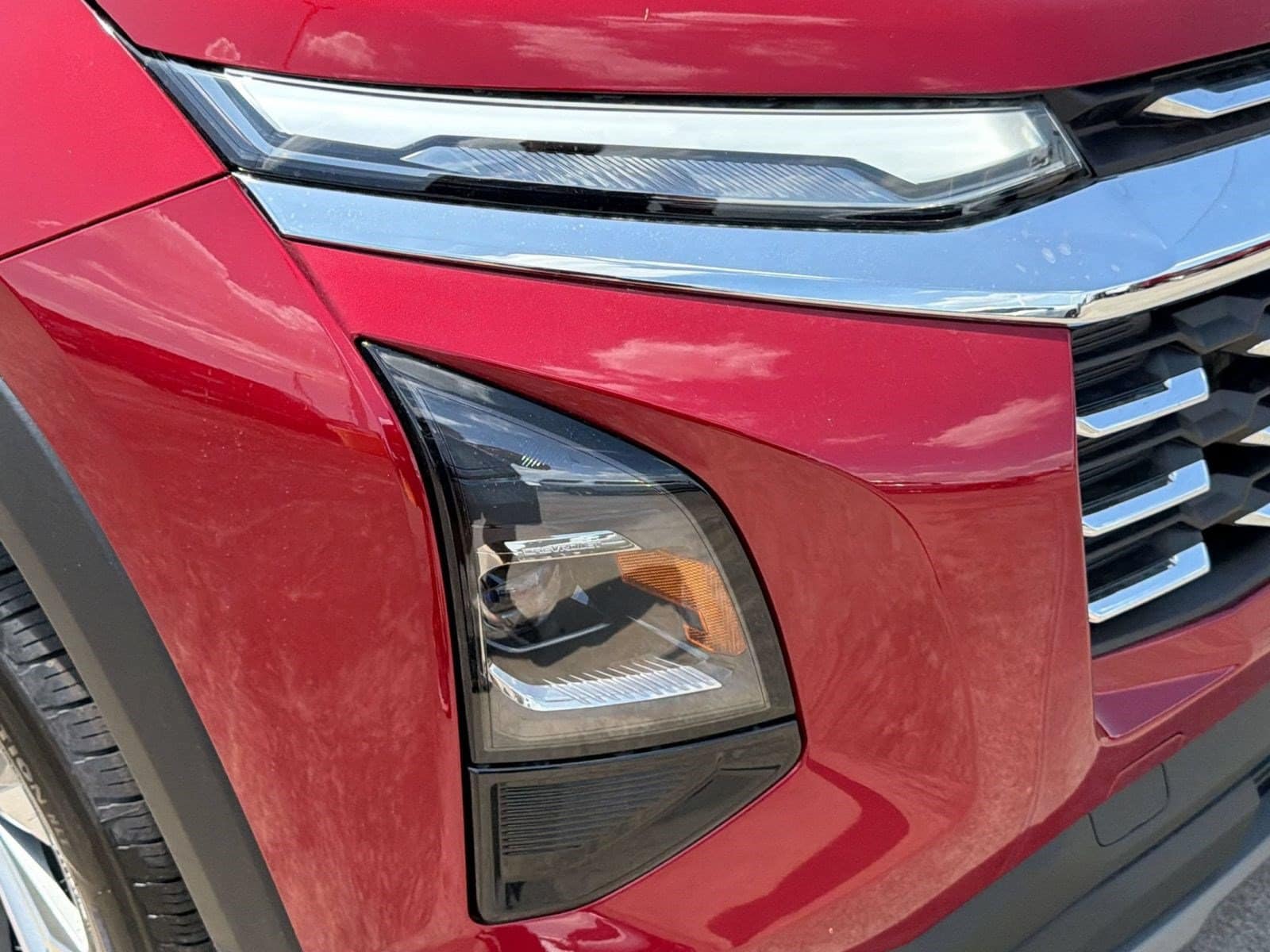 2027 Chevrolet Equinox LT - Photo 12