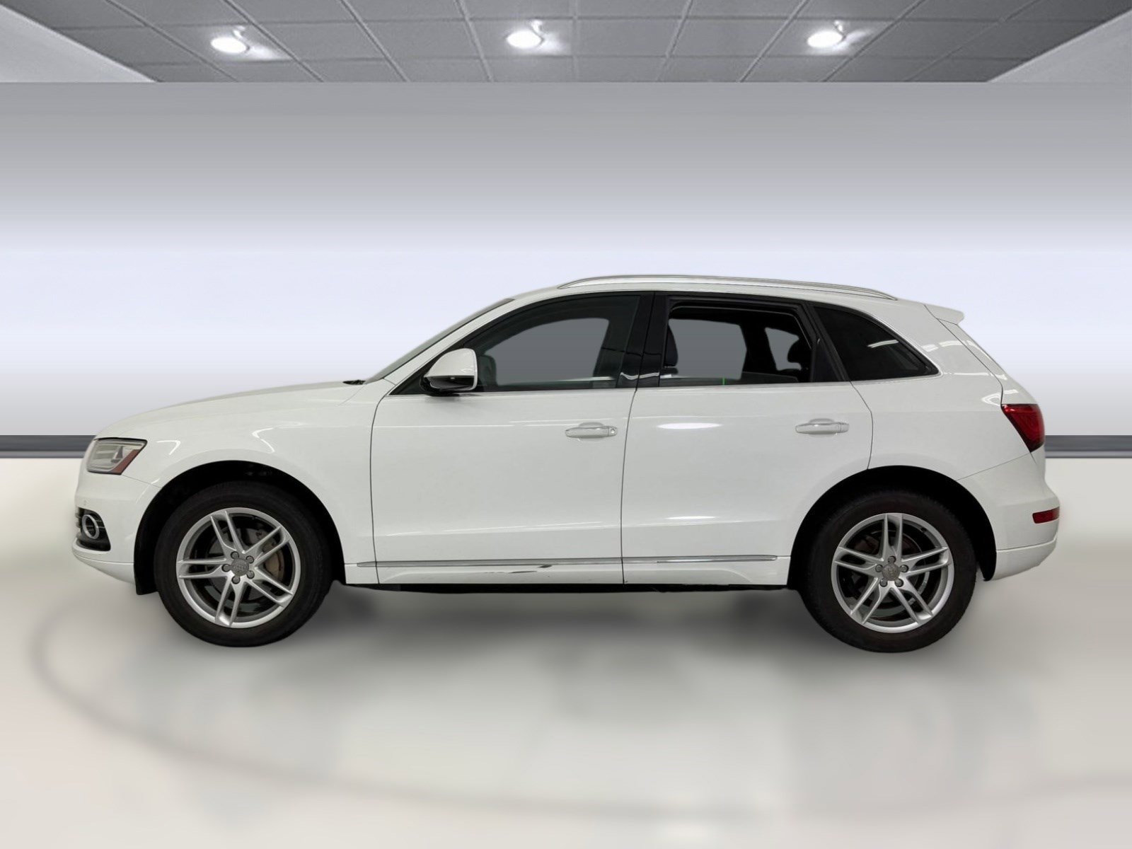 Used 2015 Audi Q5 Premium Plus with VIN WA1LFAFP7FA086541 for sale in Baytown, TX