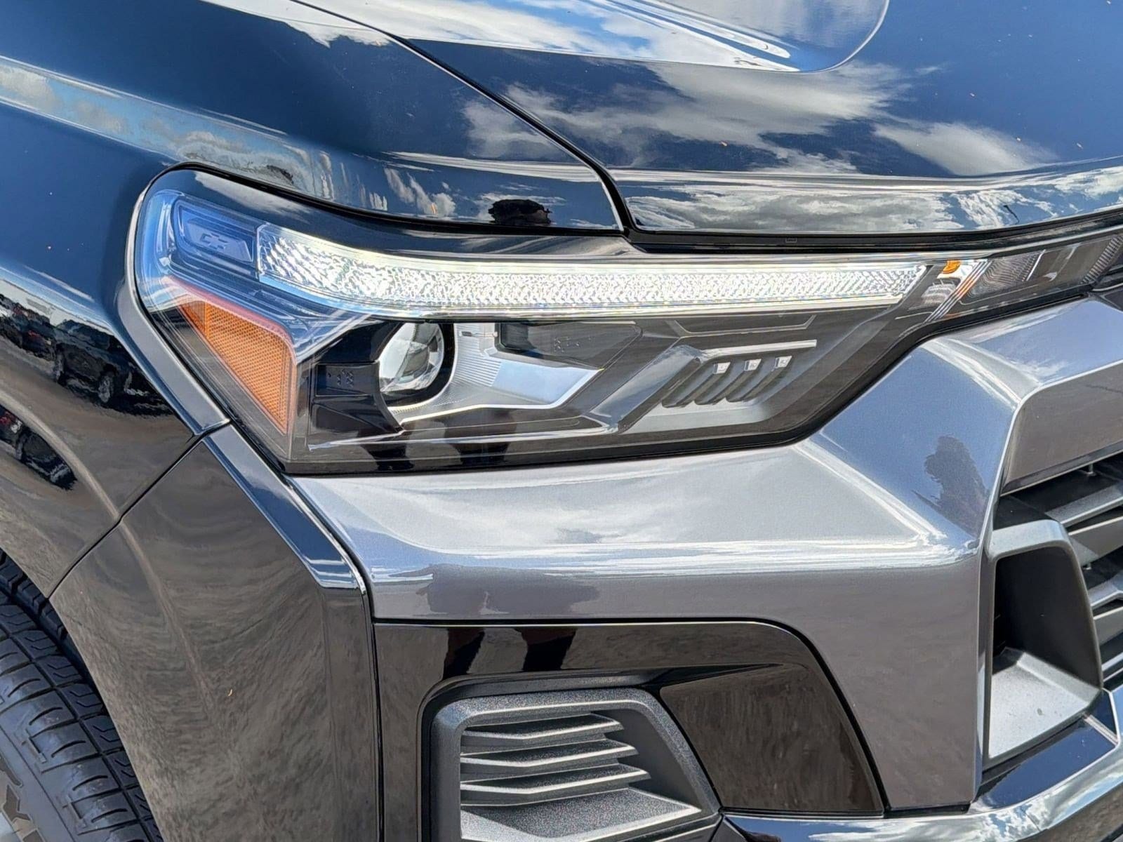 2026 Chevrolet Colorado LT - Photo 11