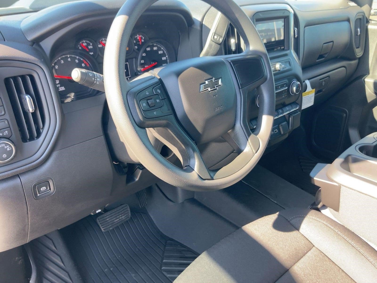 2026 Chevrolet Silverado 1500 Custom Trail Boss - Photo 4