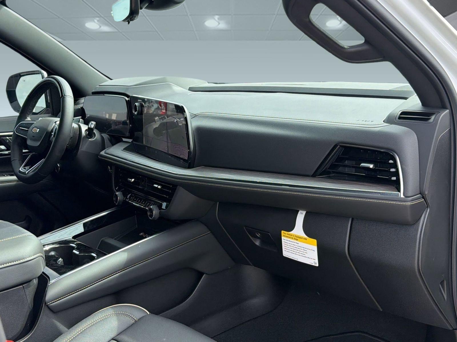 2025 Chevrolet Suburban Premier - Photo 30