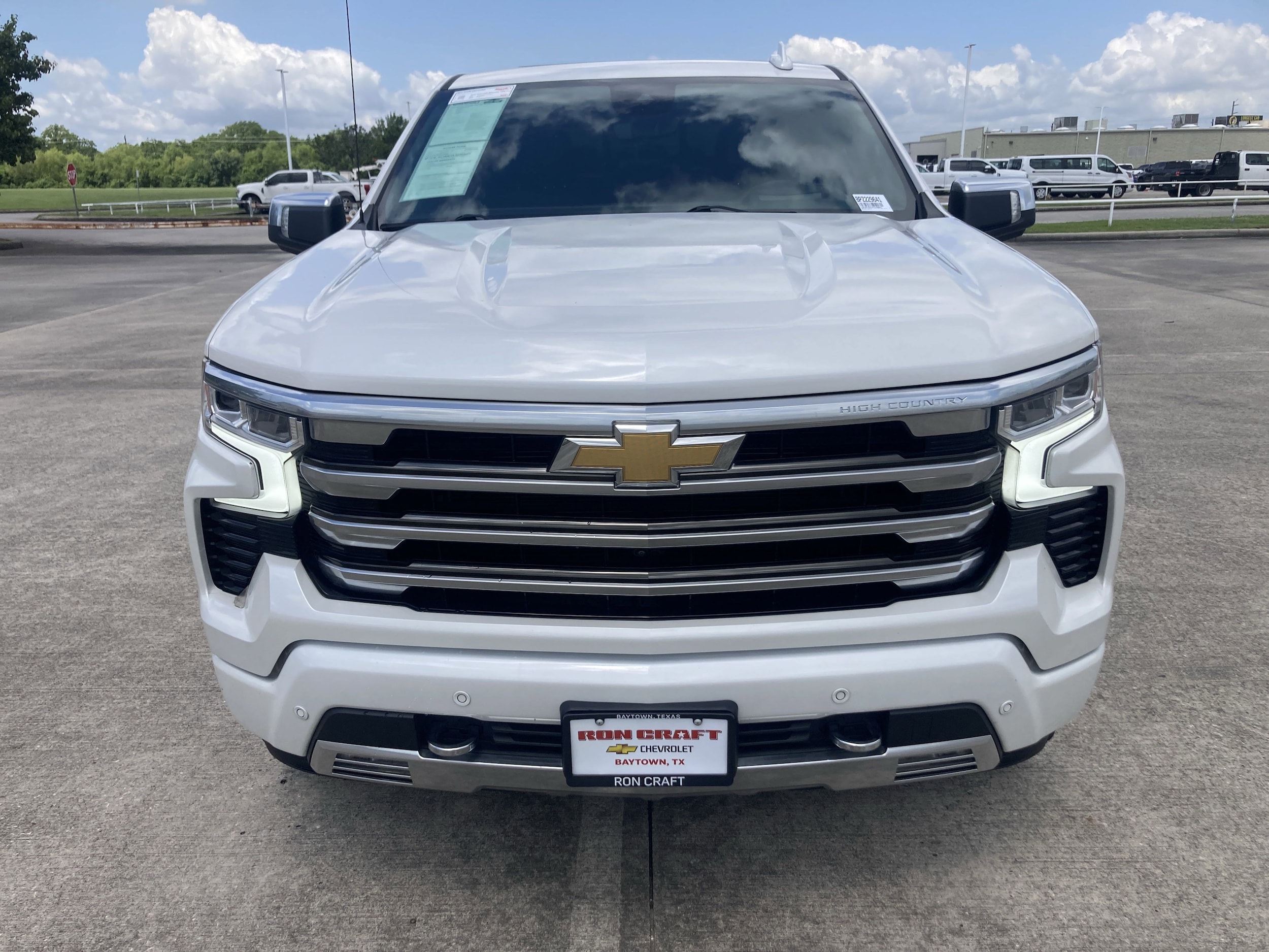 Used 2023 Chevrolet Silverado 1500 High Country with VIN 1GCUDJED1PZ229641 for sale in Baytown, TX