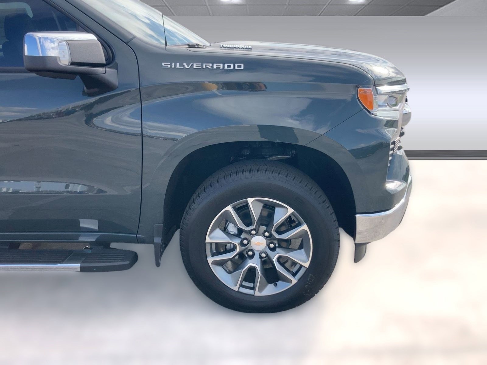 2026 Chevrolet Silverado 1500 LT - Photo 10
