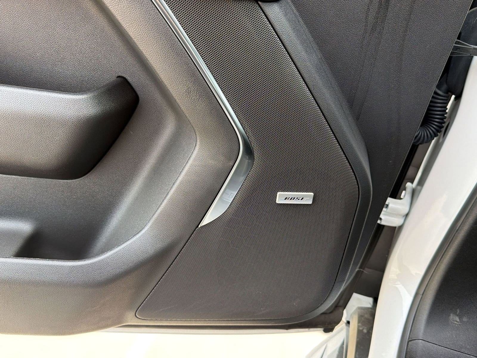 2025 Chevrolet Suburban Premier - Photo 21
