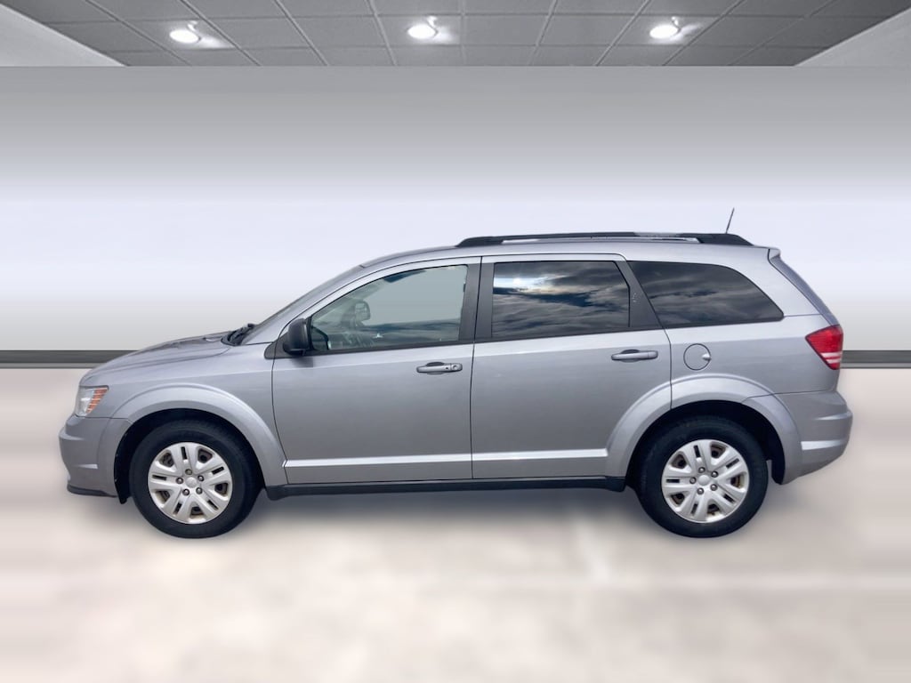 Used 2018 Dodge Journey SE SUV