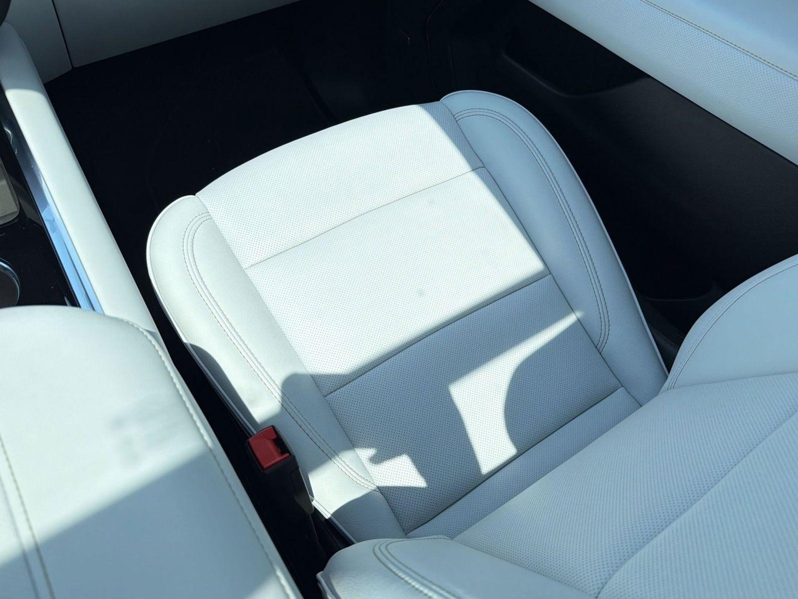 2025 Chevrolet Suburban Premier - Photo 30