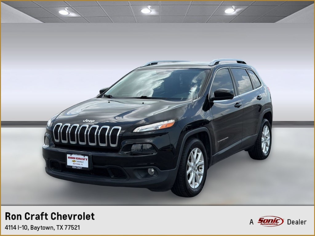 Used 2018 Jeep Cherokee Latitude Plus FWD SUV