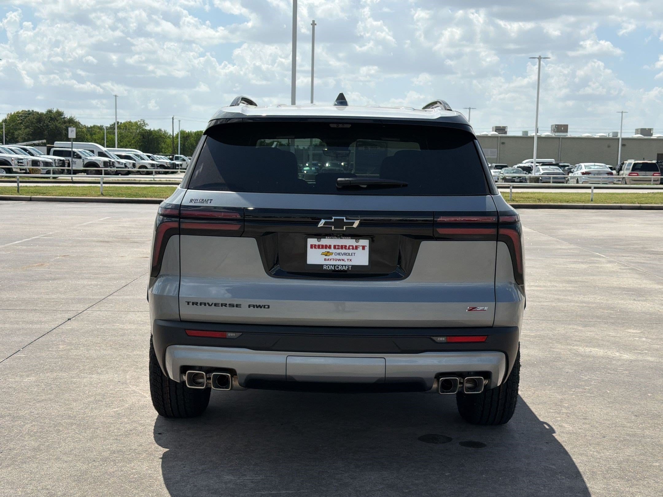 2027 Chevrolet Traverse Z71 - Photo 10