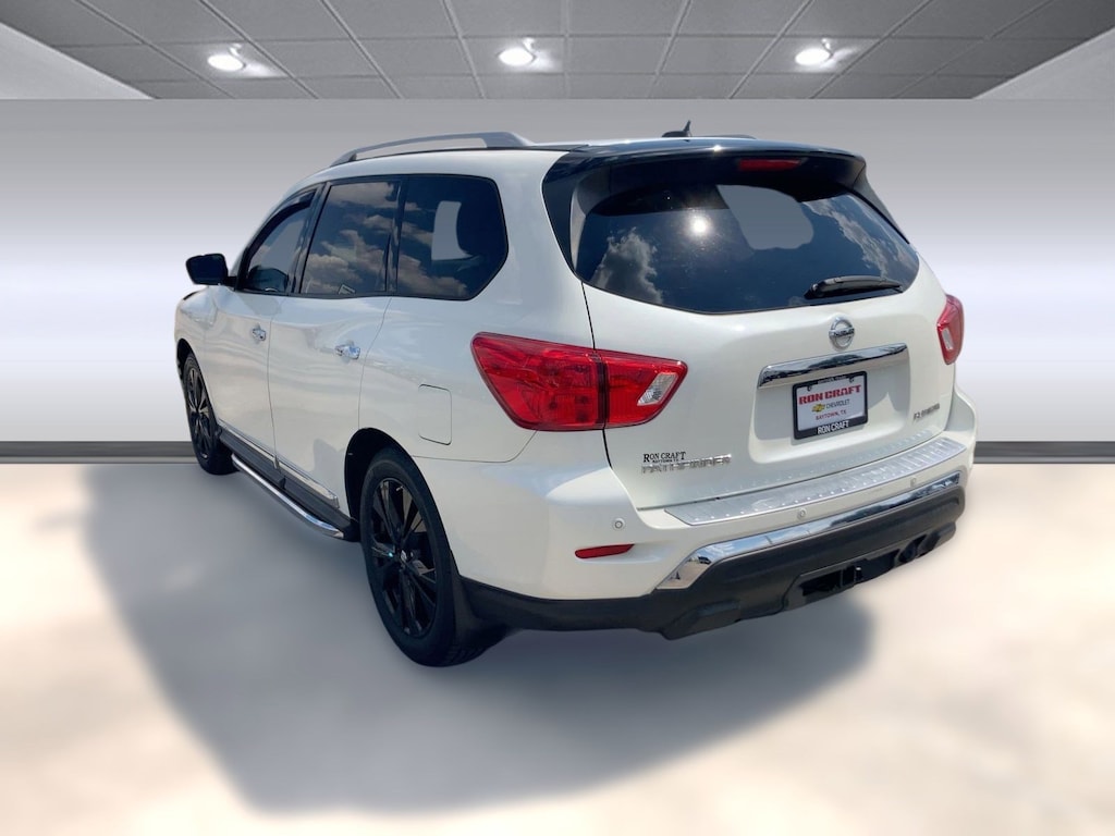 Used 2017 Nissan Pathfinder Platinum