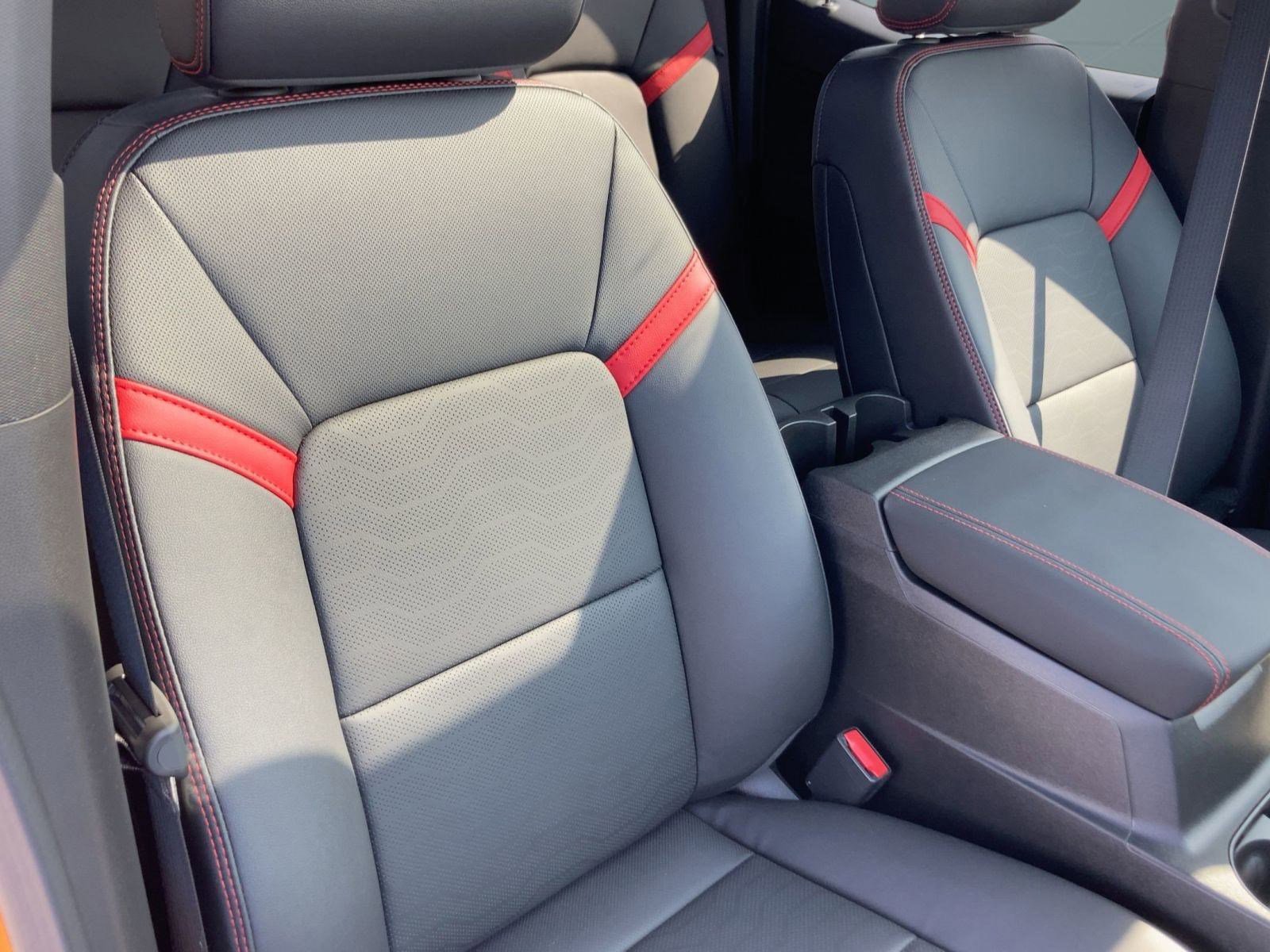 2026 Chevrolet Colorado Z71 - Photo 23