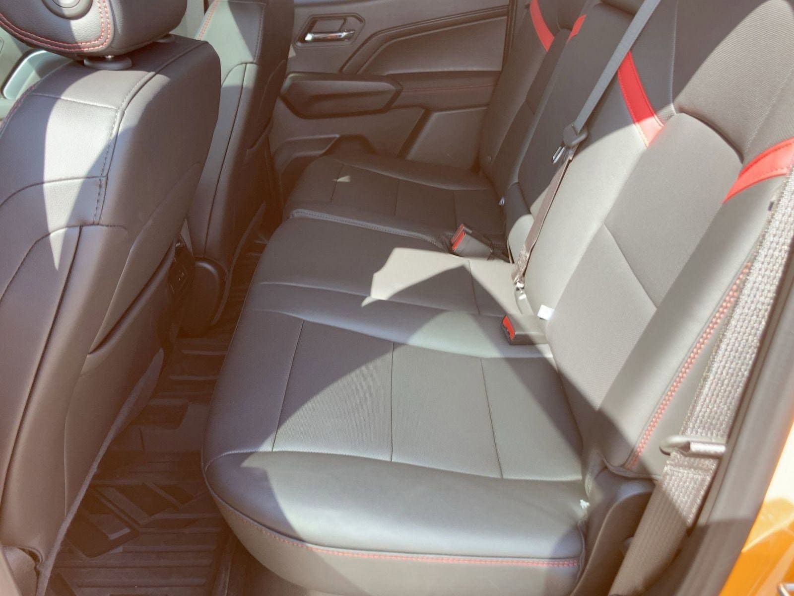 2026 Chevrolet Colorado Z71 - Photo 14