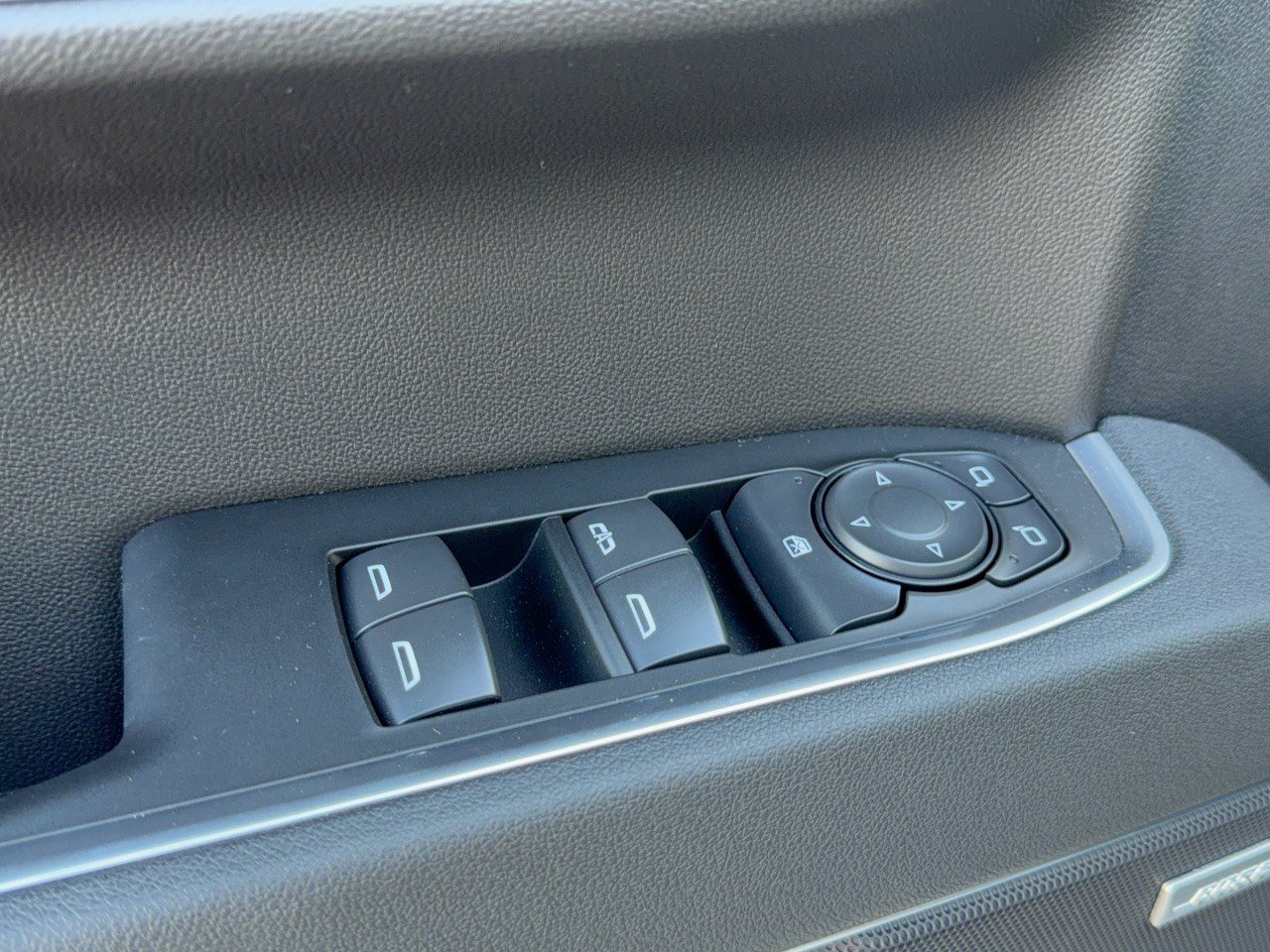 2026 Chevrolet Silverado 1500 RST - Photo 15