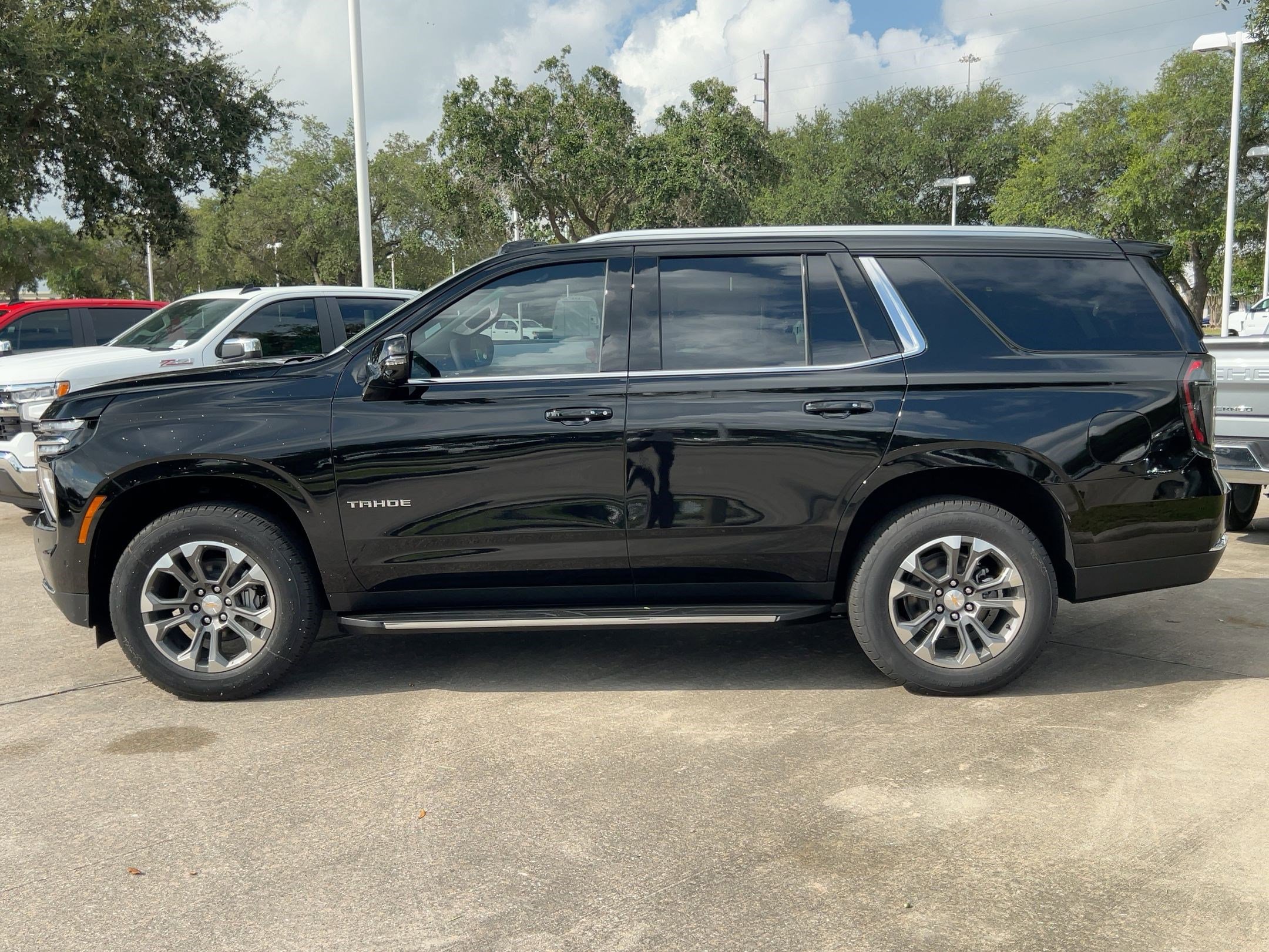 2026 Chevrolet Tahoe LT photo 2