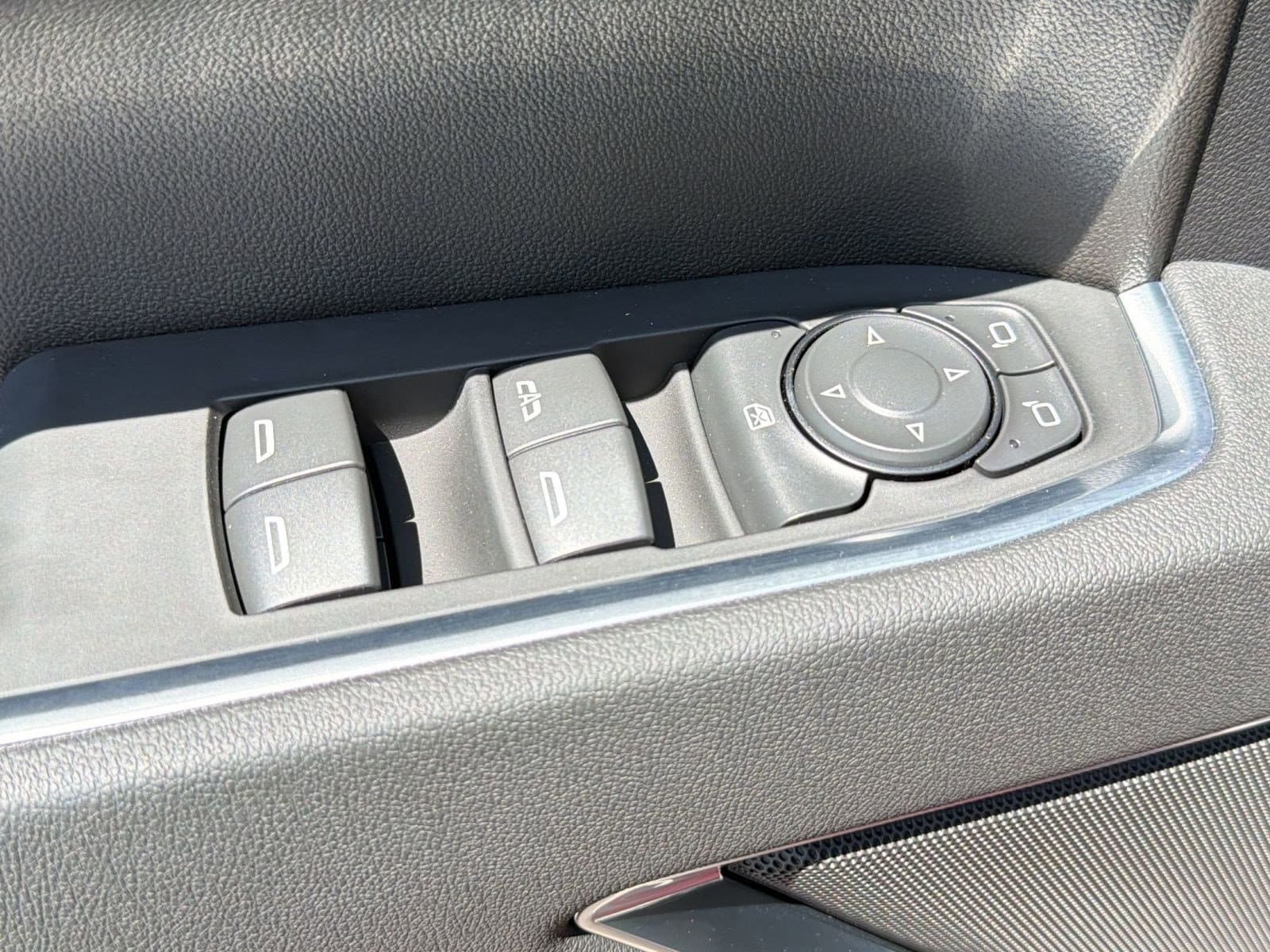 2026 Chevrolet Silverado 1500 LT - Photo 10