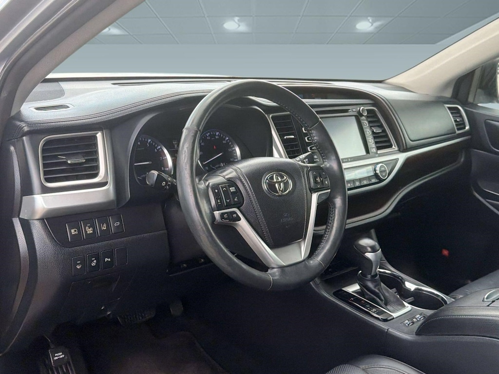 Used 2014 Toyota Highlander Limited