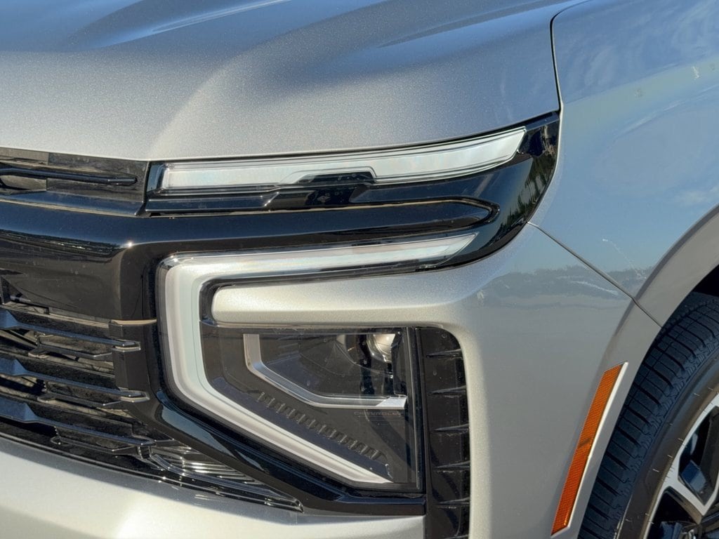 2026 Chevrolet Suburban RST - Photo 12