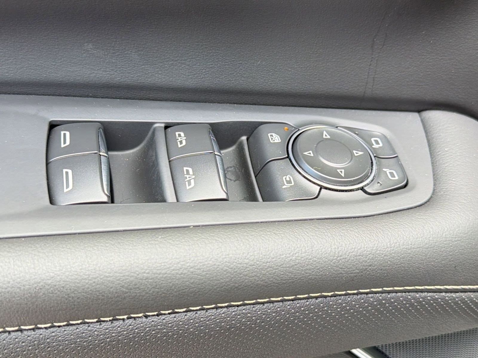 2026 Chevrolet Suburban Premier - Photo 13