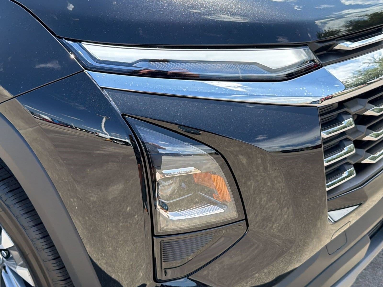 2027 Chevrolet Equinox LT - Photo 12