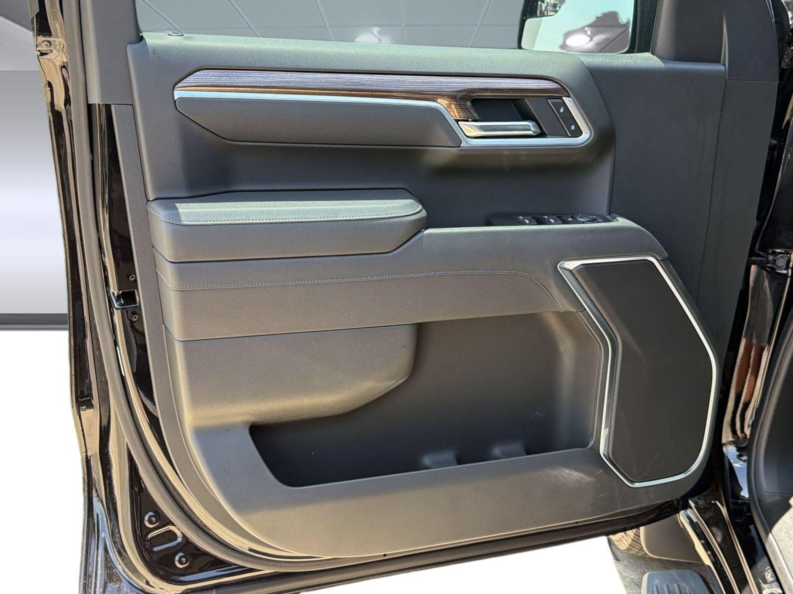 2026 Chevrolet Silverado 1500 LT - Photo 14